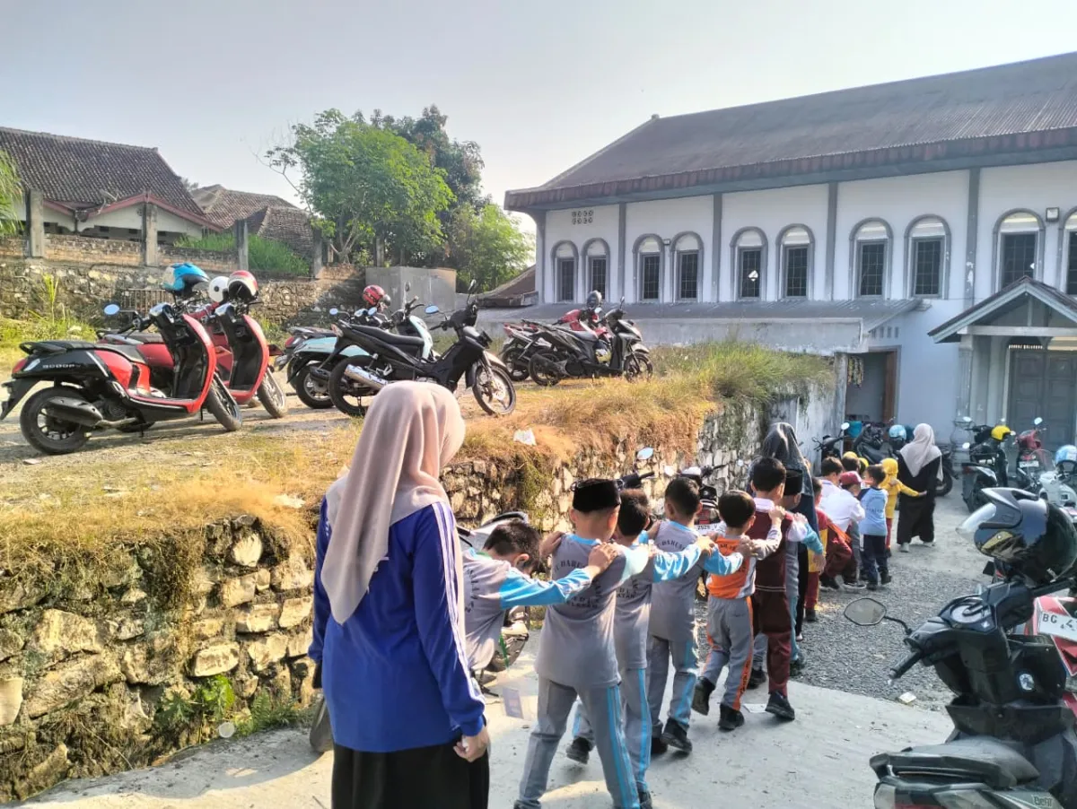 Hari Ke - 2 Kegiatan MPLS SDIT Darussalam Muaradua